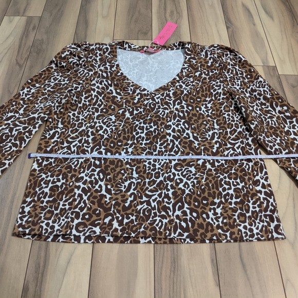 NWT! Lilly Pulitzer Jansen V-Neckline Sweatshirt Chocolate My Favorite Spot L - Picture 12 of 13